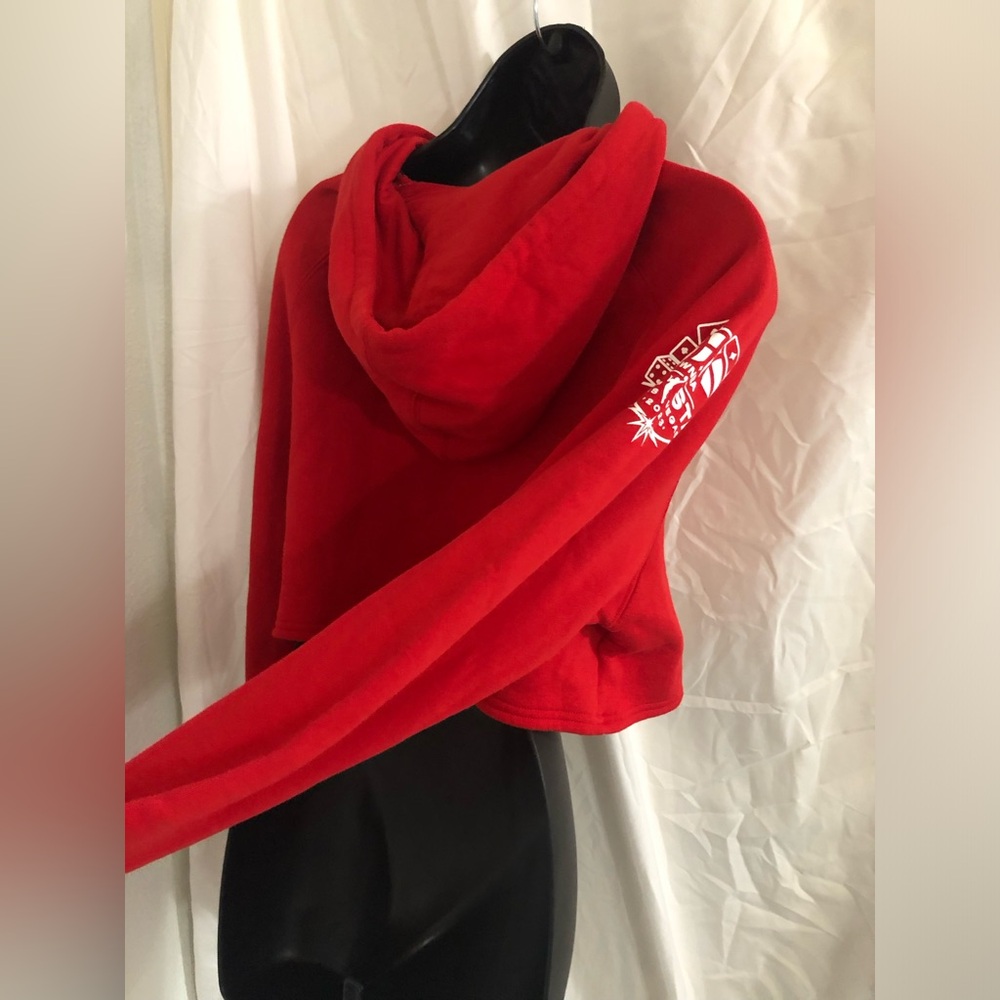 Peace Collective WNBA Women Run The Court queen of the court red cropped hoodie - Picture 8 of 9